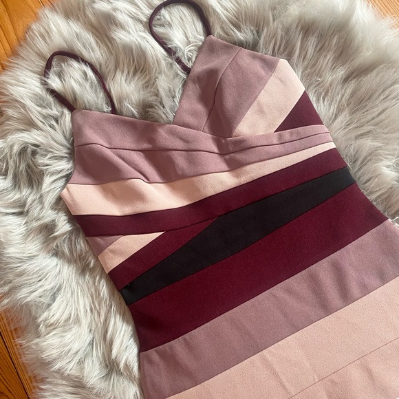 Agaci Color Block Body-con Dress - Picture 3 of 6